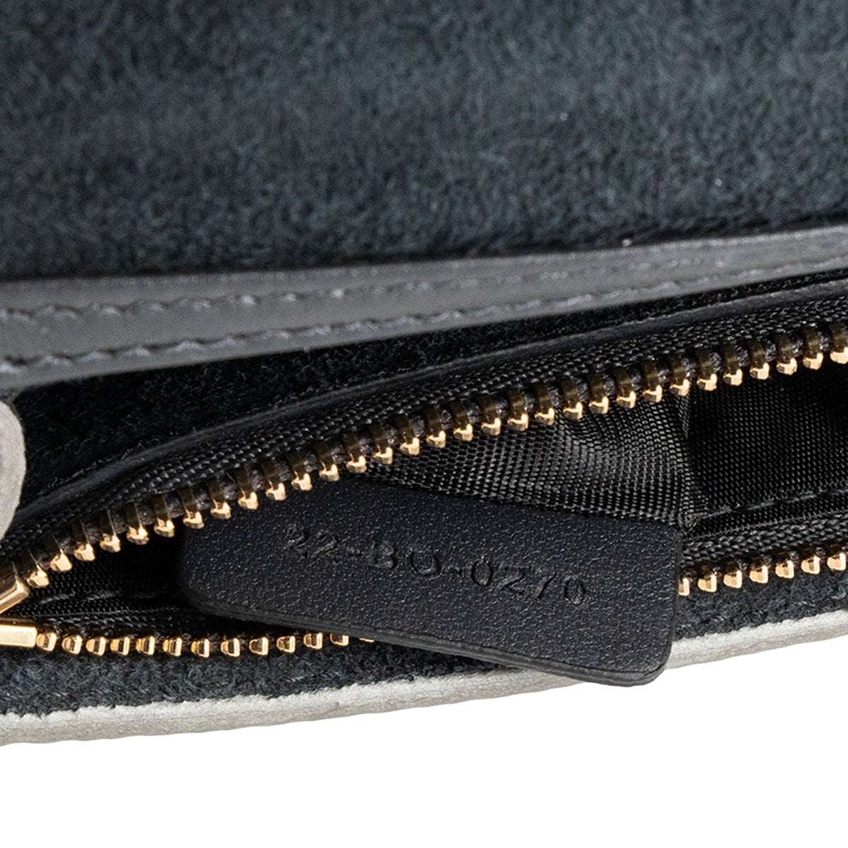 DIOR - Montaigne Pouch handbag in silver micro cannage leather