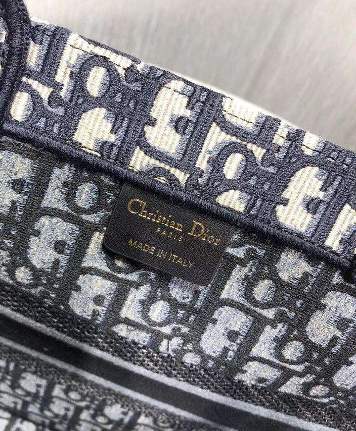 CHRISTIAN DIOR - HANDBAG